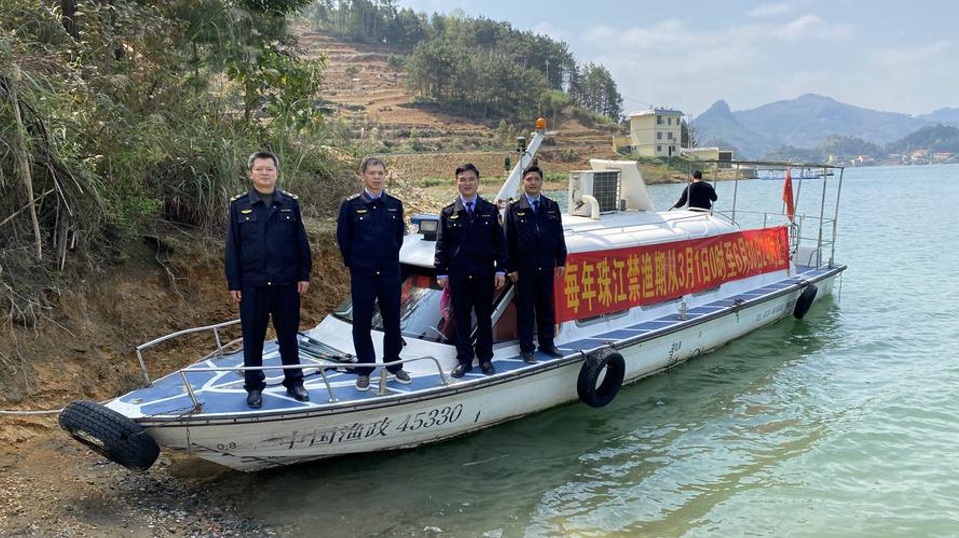 海泰渔船服务